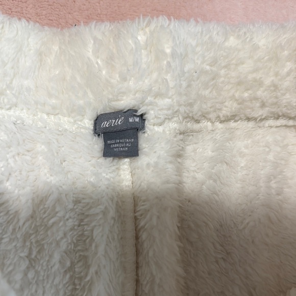 Aerie Cozy Cream Fleece Shorts - Picture 2 of 3